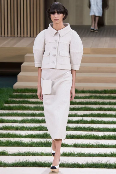 Look 1